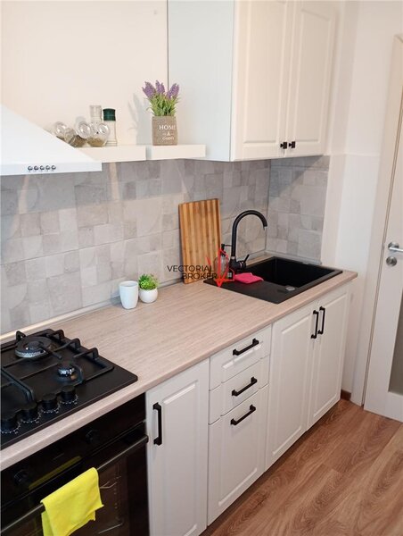 Basarabia, Costin Georgian, 2 camere, et. 2, renovat, mobilat si utilat,